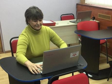 В Славянске создали университет с бесплатными курсами для людей 50+